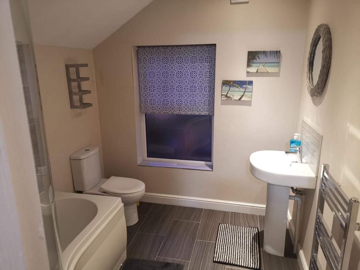 Pride Park Single , Double, Twin, Family Rooms-skylink To Download Festival