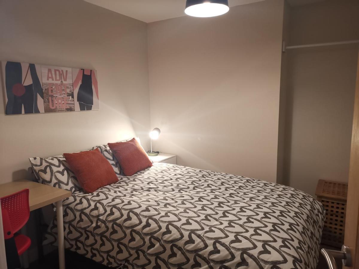 Pride Park Single , Double, Twin, Family Rooms-skylink To Download Festival