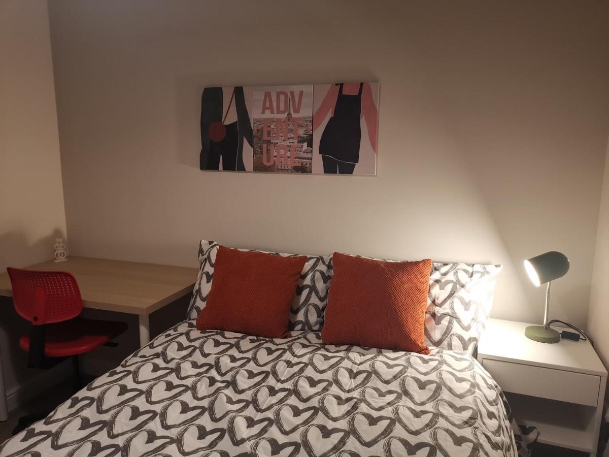 Pride Park Single , Double, Twin, Family Rooms-skylink To Download Festival Derby